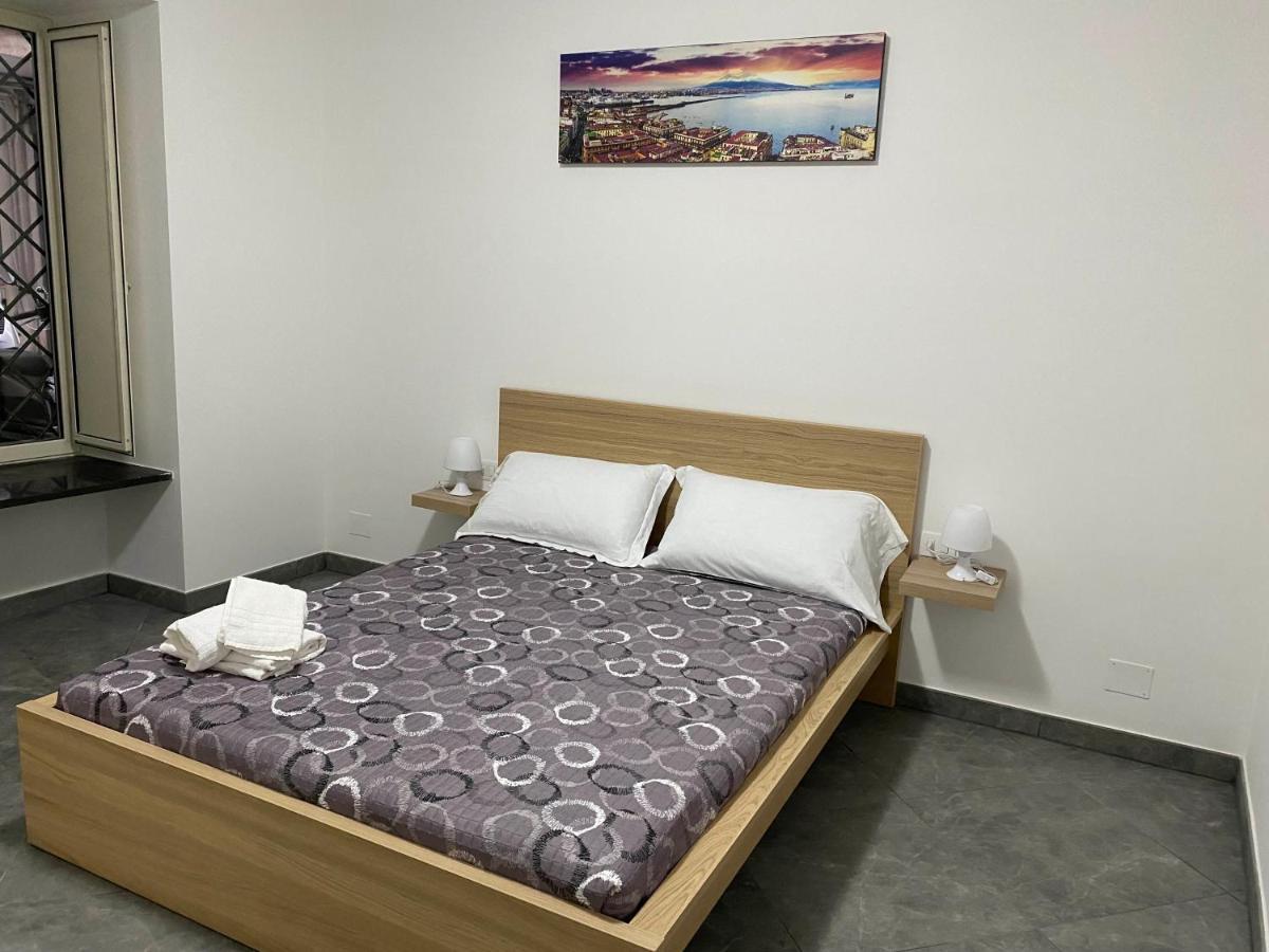 Suite Home نابولي المظهر الخارجي الصورة