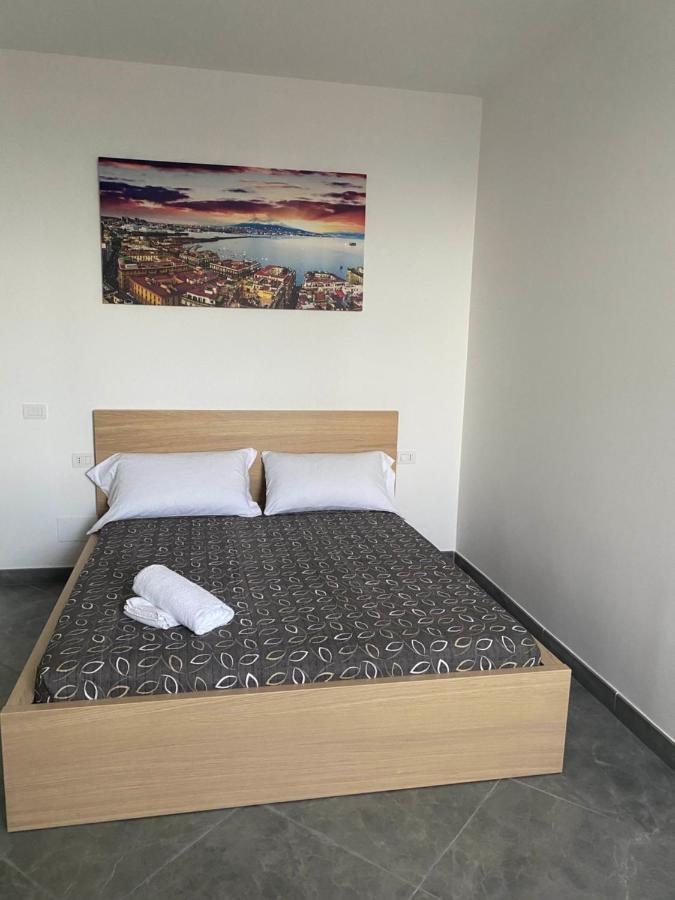 Suite Home نابولي المظهر الخارجي الصورة