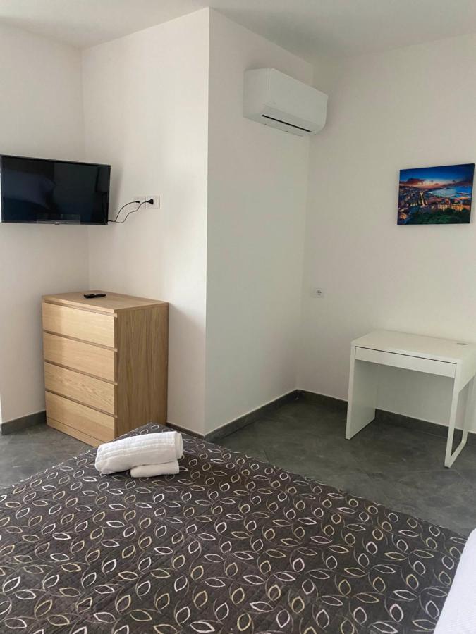 Suite Home نابولي المظهر الخارجي الصورة