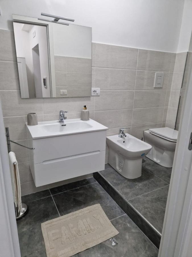Suite Home نابولي المظهر الخارجي الصورة