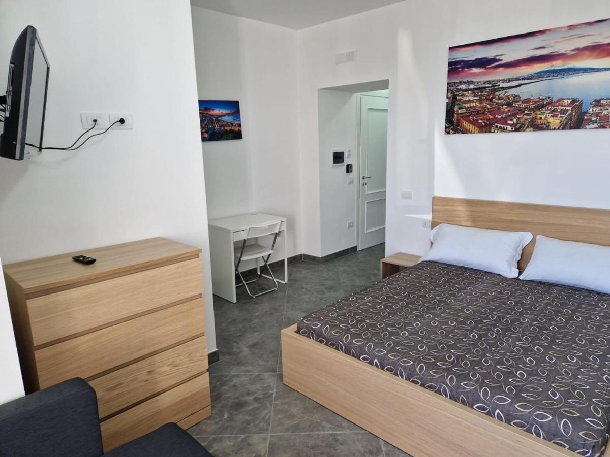 Suite Home نابولي المظهر الخارجي الصورة