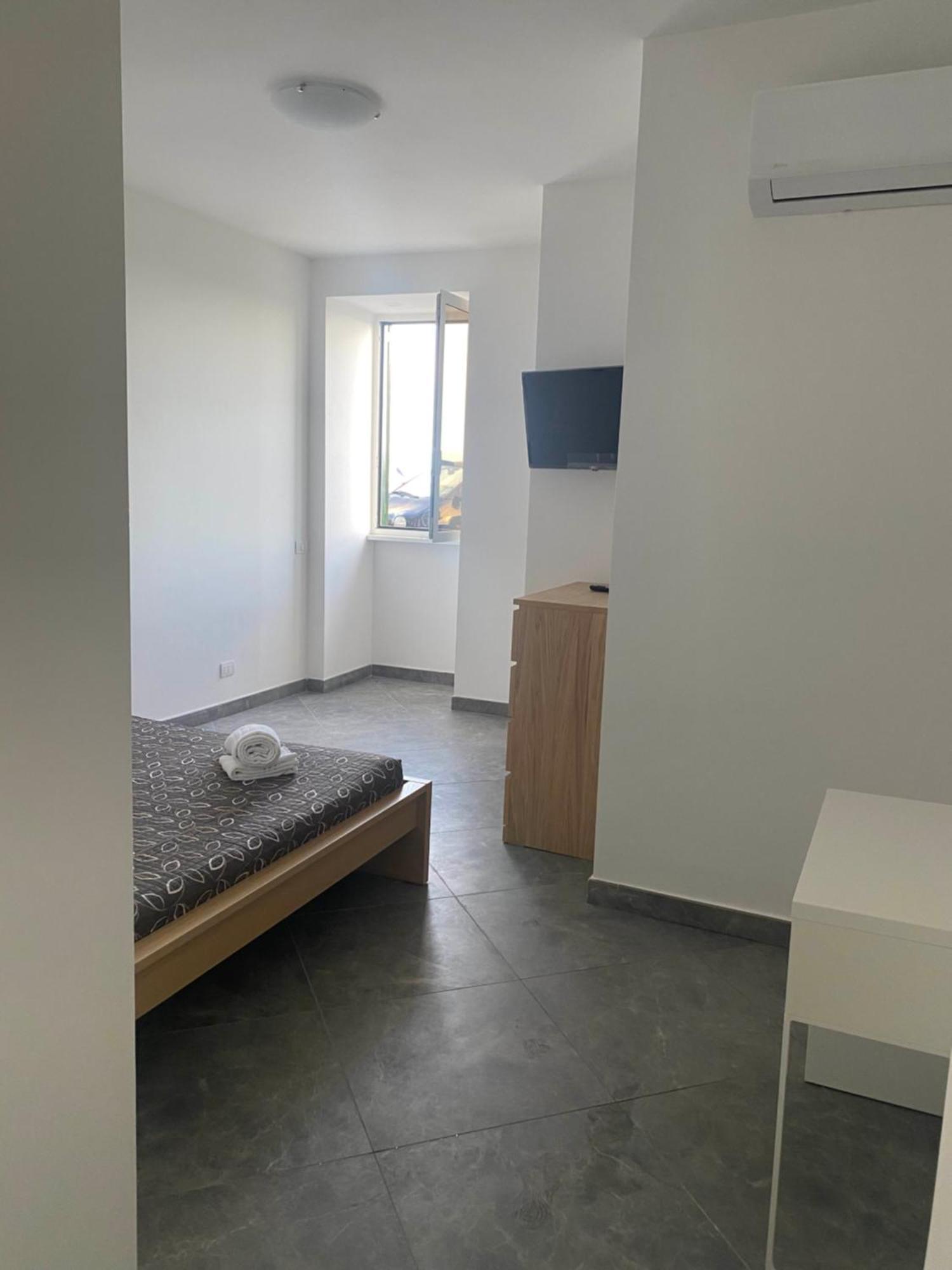 Suite Home نابولي المظهر الخارجي الصورة