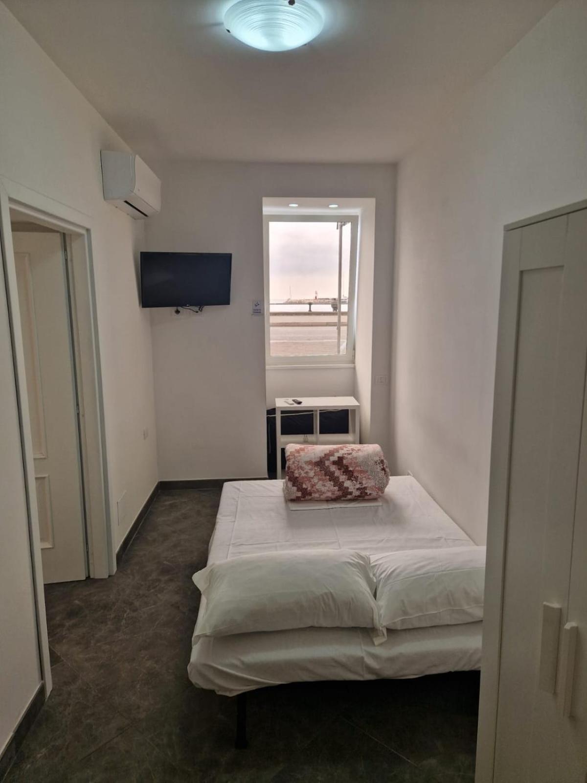 Suite Home نابولي المظهر الخارجي الصورة