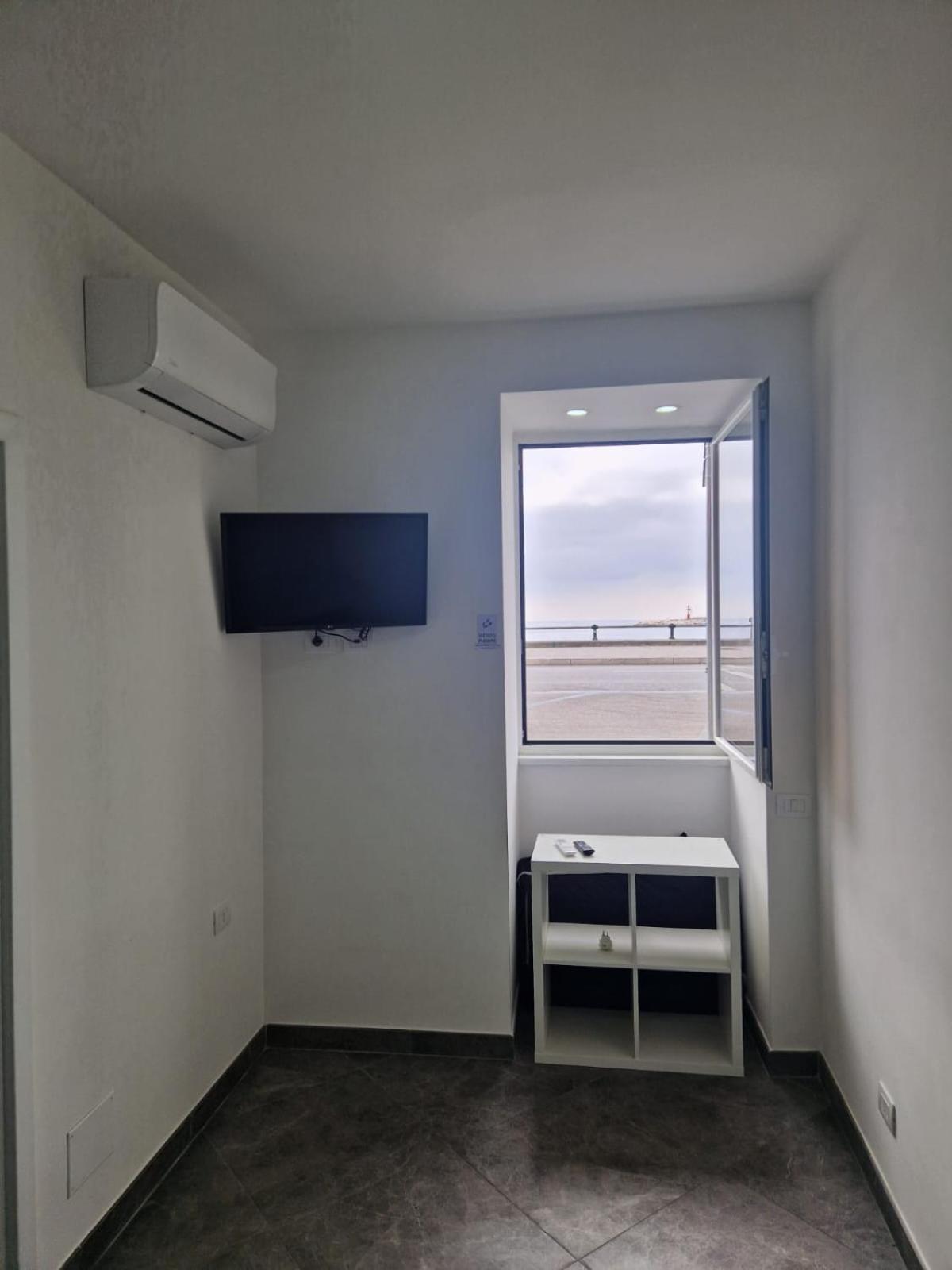 Suite Home نابولي المظهر الخارجي الصورة
